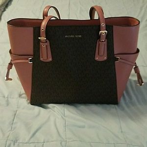 Michael Kors Voyager East West Rose Tote